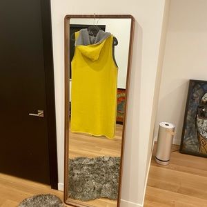 RAIN Size M Yellow/Gray Hooded Sweater Vest